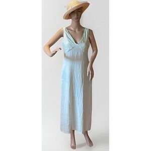 Laura Ashley NWT Women's Sleeveless Midi Dress Size 2 Light Green